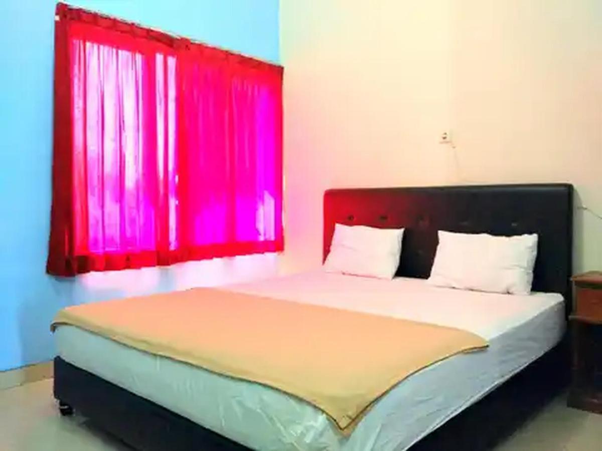 Reddoorz At Hotel Nuansa Ngawi ภายนอก รูปภาพ